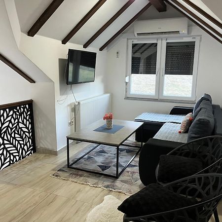 Vacation House Studenac Бихач Экстерьер фото
