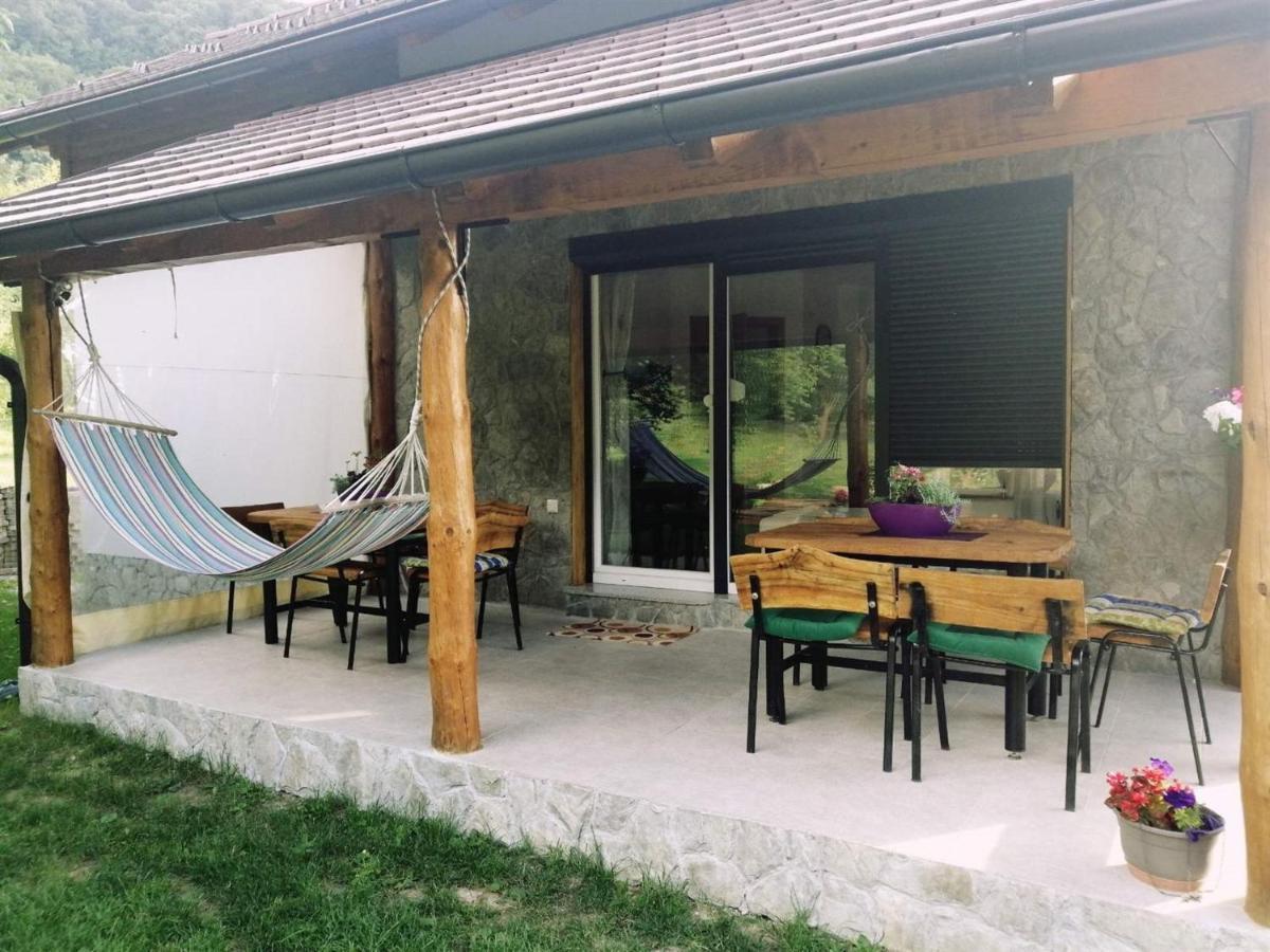 Vacation House Studenac Бихач Экстерьер фото