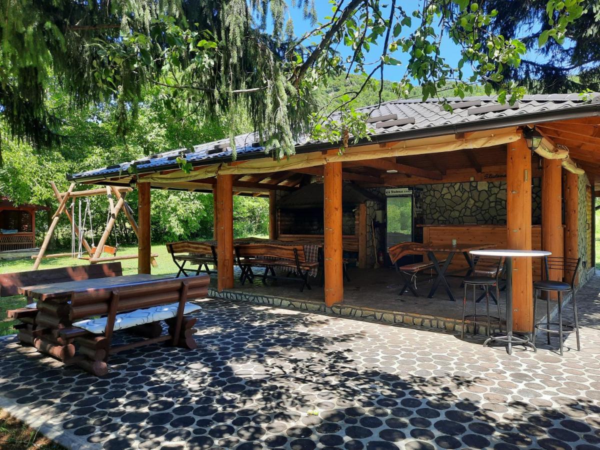 Vacation House Studenac Бихач Экстерьер фото